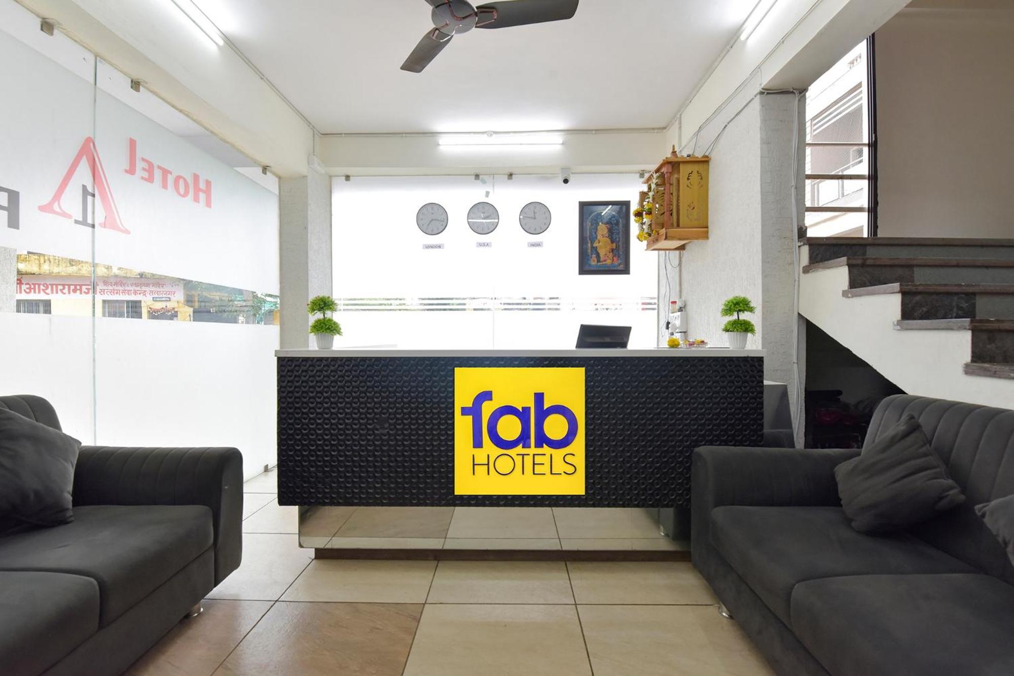Fabhotel A1 Plaza 阿穆达巴 外观 照片